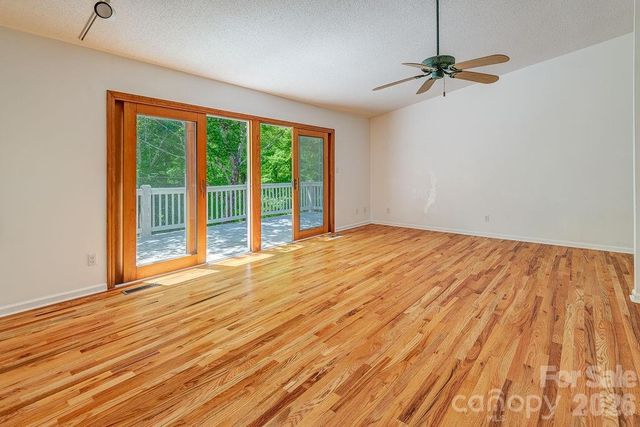 146 Churchill Downs Drive, Fairview, NC 28730
