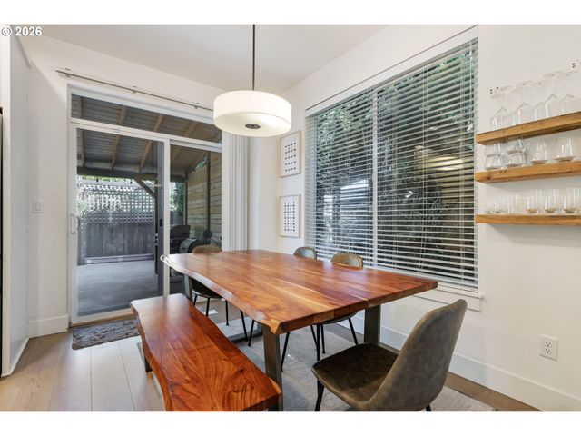 7400 N LANCASTER Ave, Portland, OR 97217