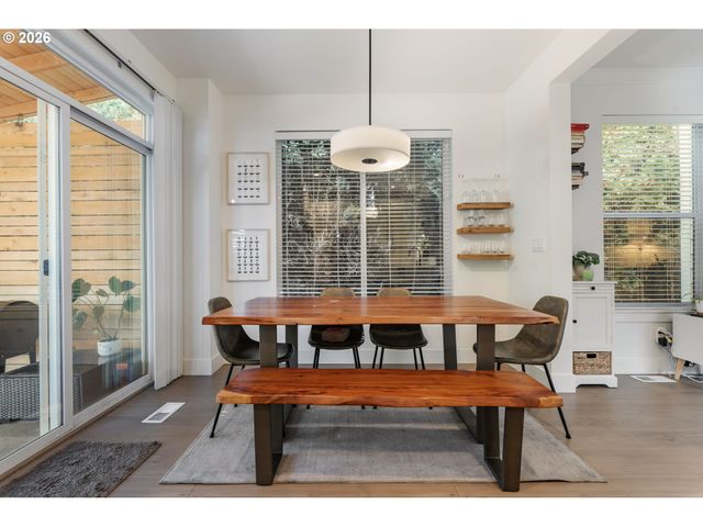 7400 N LANCASTER Ave, Portland, OR 97217