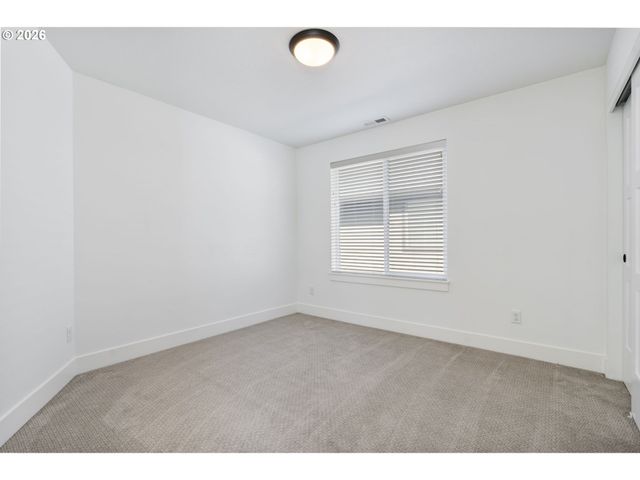 7400 N LANCASTER Ave, Portland, OR 97217