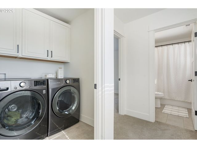 7400 N LANCASTER Ave, Portland, OR 97217