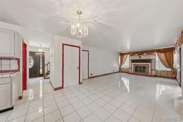 14452 Ocean Side Drive, Florissant, MO 63034