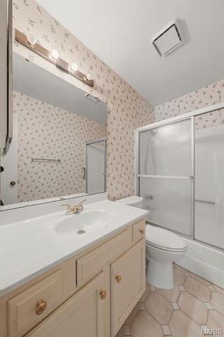 14452 Ocean Side Drive, Florissant, MO 63034
