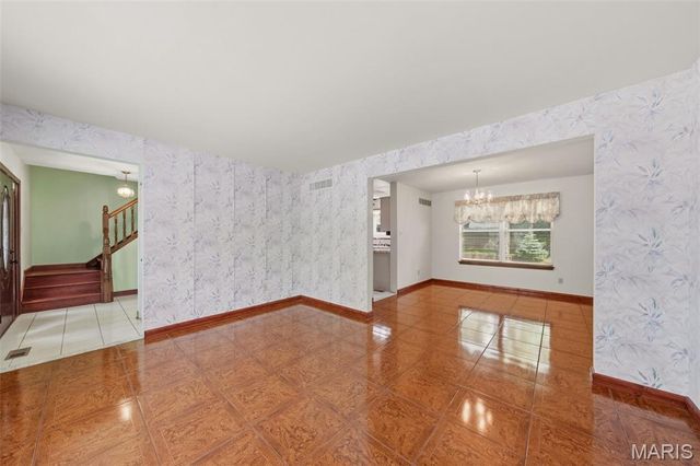 14452 Ocean Side Drive, Florissant, MO 63034