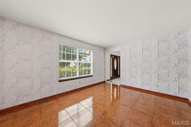 14452 Ocean Side Drive, Florissant, MO 63034