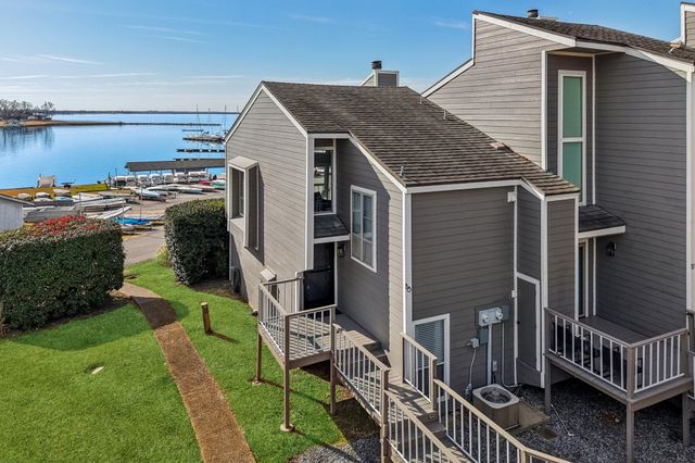 300 Rush Creek Drive 8, Heath, TX 75032