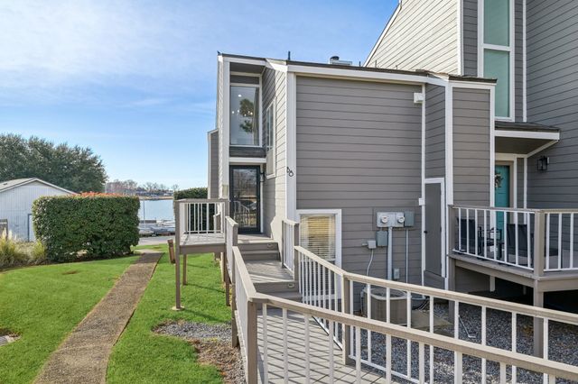 300 Rush Creek Drive 8, Heath, TX 75032