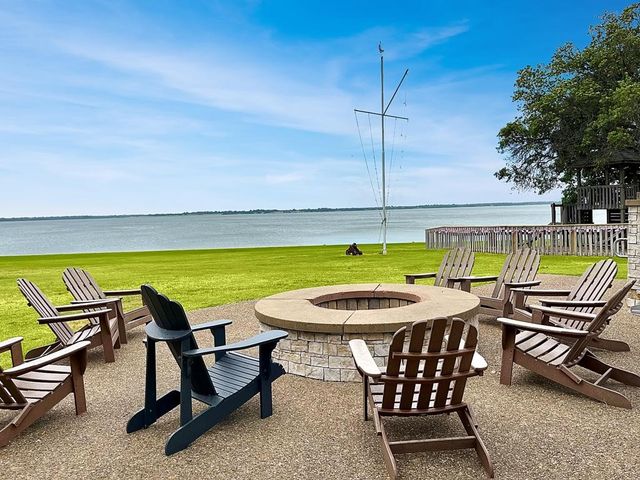 300 Rush Creek Drive 8, Heath, TX 75032