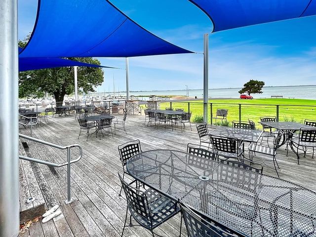 300 Rush Creek Drive 8, Heath, TX 75032