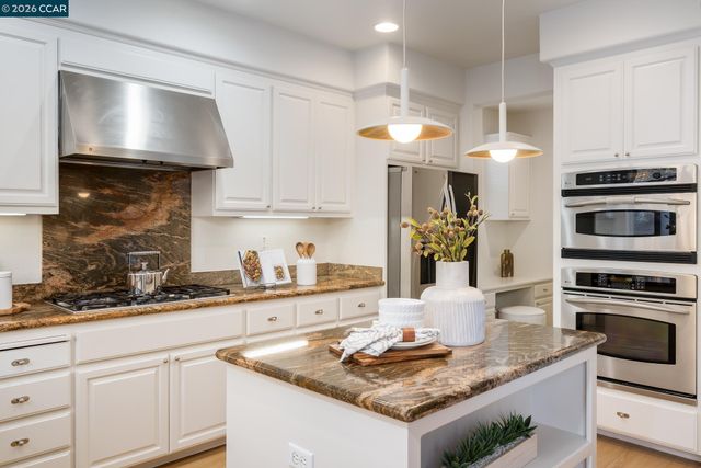 3138 Ashbrook Ln, San Ramon, CA 94582