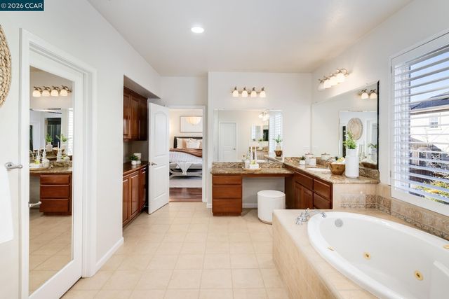 3138 Ashbrook Ln, San Ramon, CA 94582
