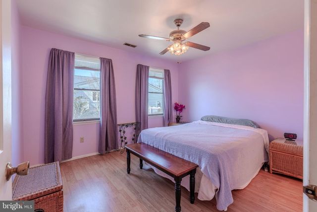1112 PITTSBURGH AVE, Cape May, NJ 08204