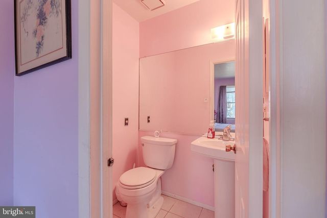 1112 PITTSBURGH AVE, Cape May, NJ 08204