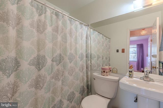 1112 PITTSBURGH AVE, Cape May, NJ 08204