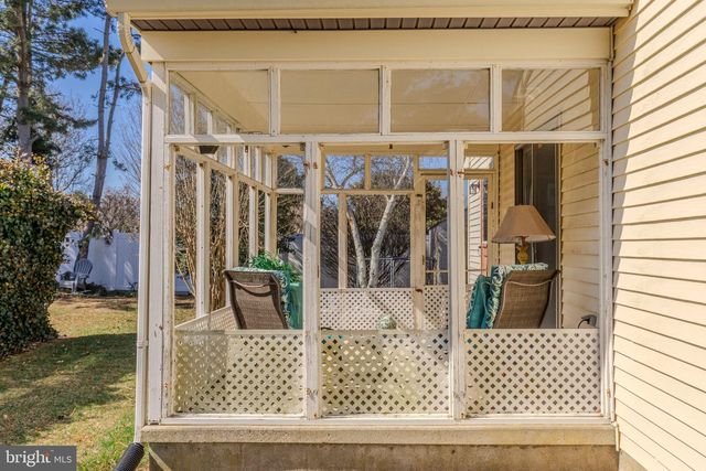 1112 PITTSBURGH AVE, Cape May, NJ 08204