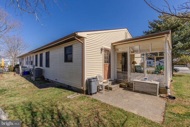 1112 PITTSBURGH AVE, Cape May, NJ 08204