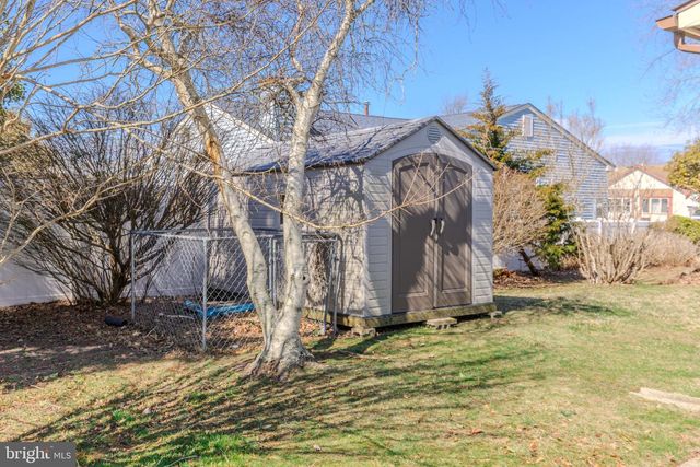 1112 PITTSBURGH AVE, Cape May, NJ 08204