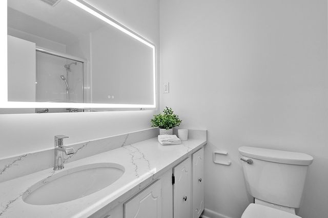 935 Washington St 1, Newton, MA 02460
