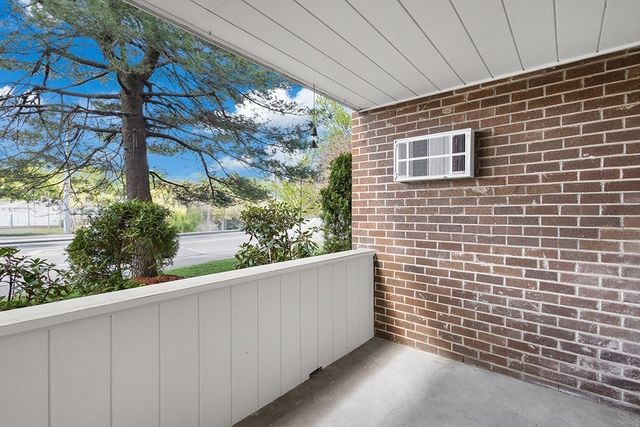 935 Washington St 1, Newton, MA 02460