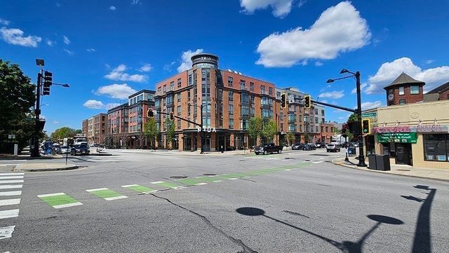 935 Washington St 1, Newton, MA 02460