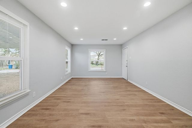 3459 Linda Drive, Dallas, TX 75220