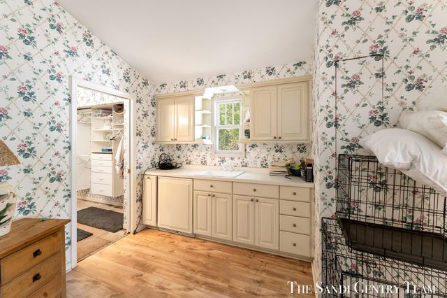 6633 Bass Lake Boulevard, Pentwater, MI 49449