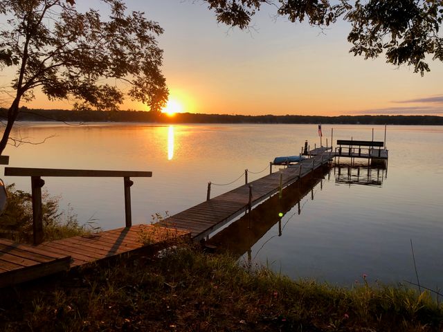 6633 Bass Lake Boulevard, Pentwater, MI 49449
