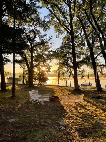 6633 Bass Lake Boulevard, Pentwater, MI 49449