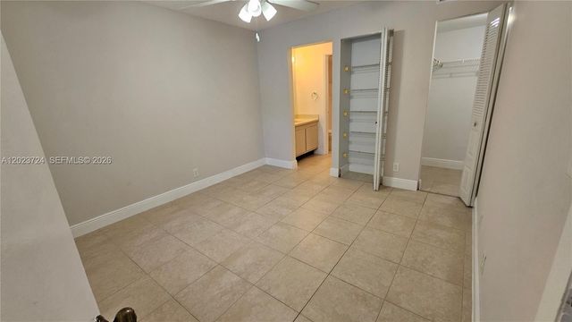 10005 Winding Lake Rd 204, Sunrise, FL 33351