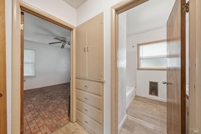 3995 Mullen Ave, Clearlake, CA 95422