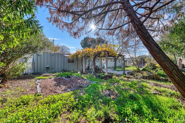 3995 Mullen Ave, Clearlake, CA 95422