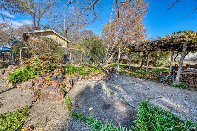 3995 Mullen Ave, Clearlake, CA 95422