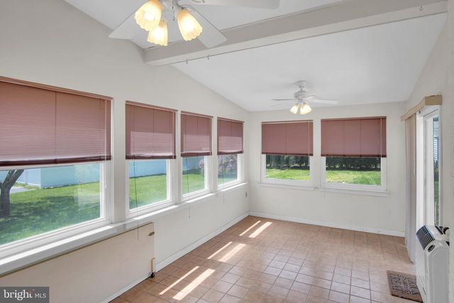 2776 CLEAR SPRINGS BLVD, York, PA 17406