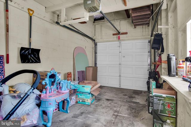 2776 CLEAR SPRINGS BLVD, York, PA 17406
