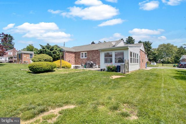 2776 CLEAR SPRINGS BLVD, York, PA 17406