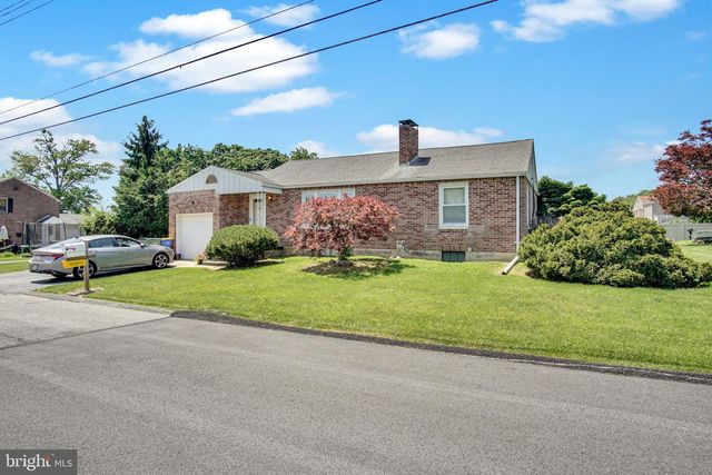 2776 CLEAR SPRINGS BLVD, York, PA 17406