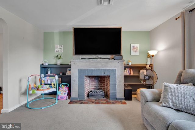 2776 CLEAR SPRINGS BLVD, York, PA 17406