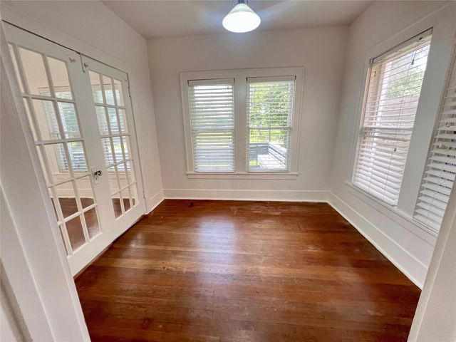 5125 Polk Street, Houston, TX 77023