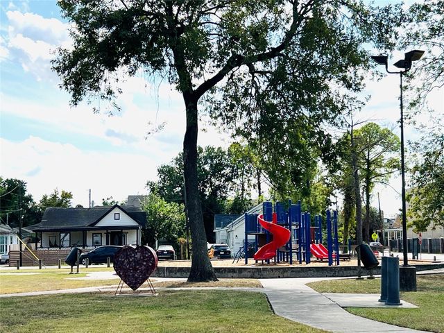 5125 Polk Street, Houston, TX 77023