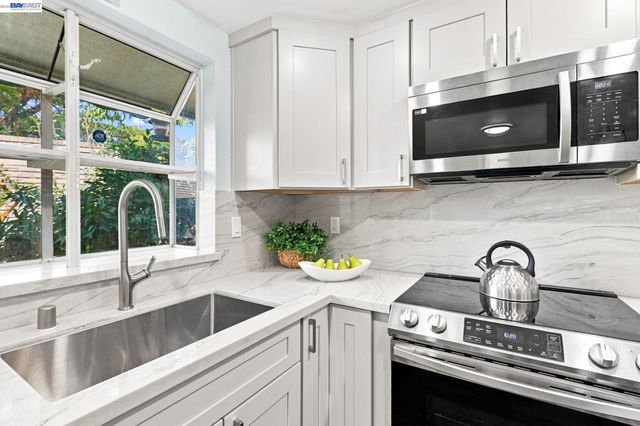 1085 Rymar Way, San Jose, CA 95133