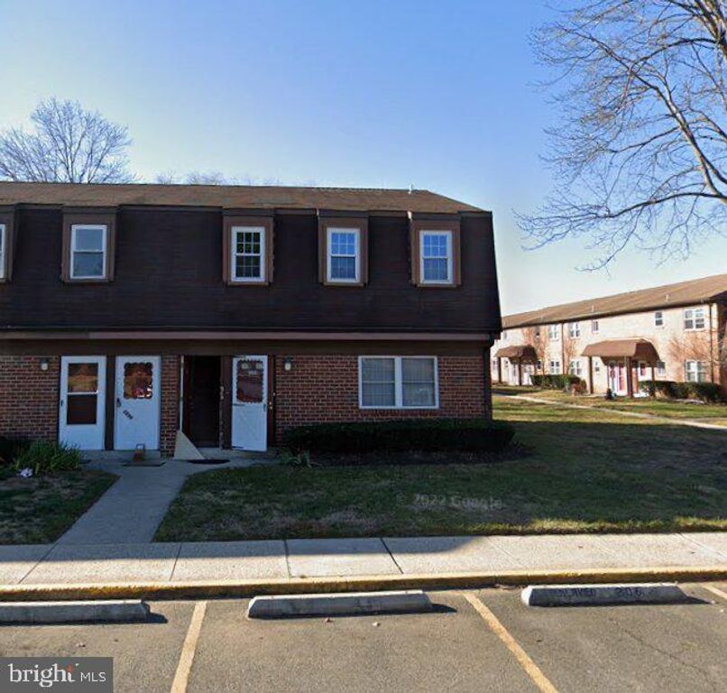 1233 LIBERTE CT, Burlington, NJ 08016