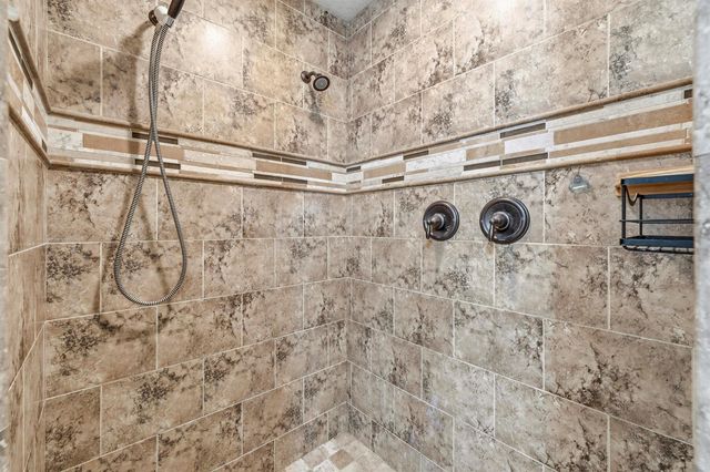 5514 NW West Lundy Circle, Port St. Lucie, FL 34986