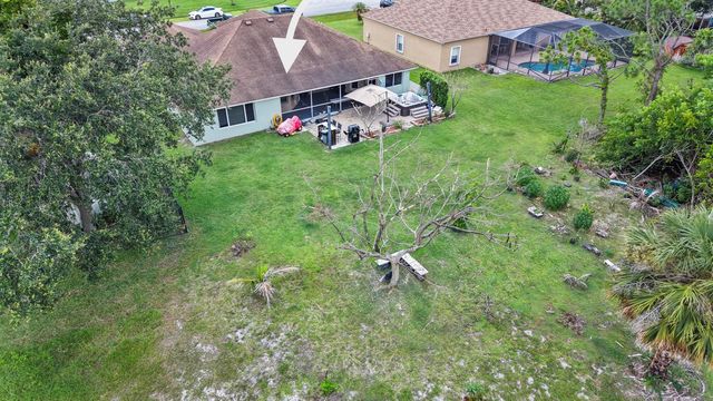 5514 NW West Lundy Circle, Port St. Lucie, FL 34986