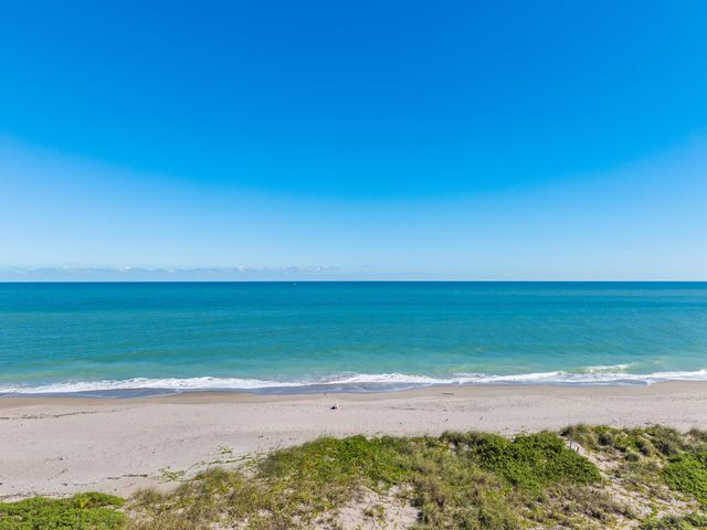 5514 NW West Lundy Circle, Port St. Lucie, FL 34986