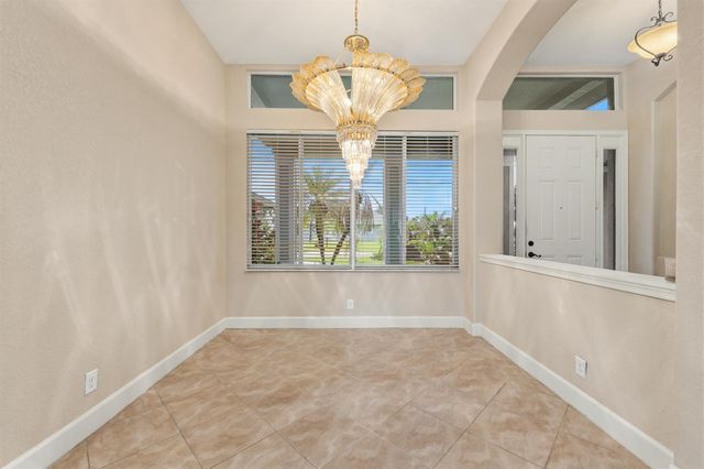 5514 NW West Lundy Circle, Port St. Lucie, FL 34986