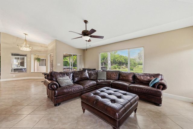 5514 NW West Lundy Circle, Port St. Lucie, FL 34986
