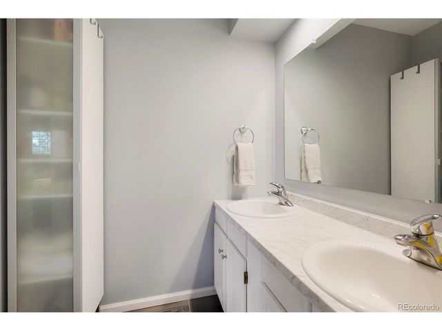 12502 E Evans Cir F, Aurora, CO 80014