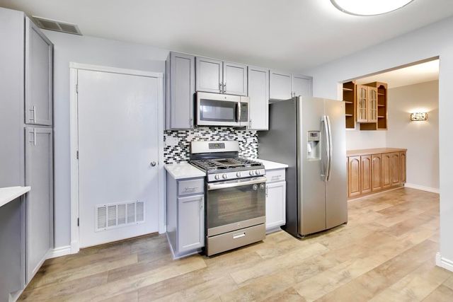 317 E Tall Oaks Lane, Itasca, IL 60143