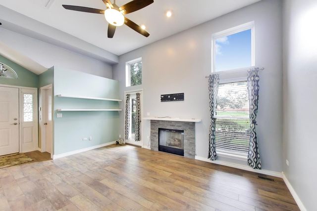 317 E Tall Oaks Lane, Itasca, IL 60143