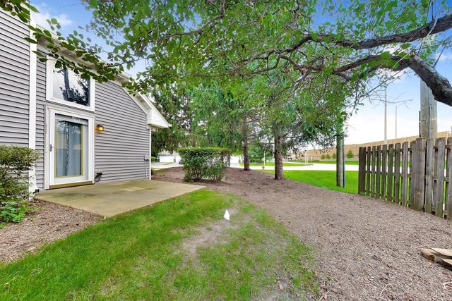317 E Tall Oaks Lane, Itasca, IL 60143